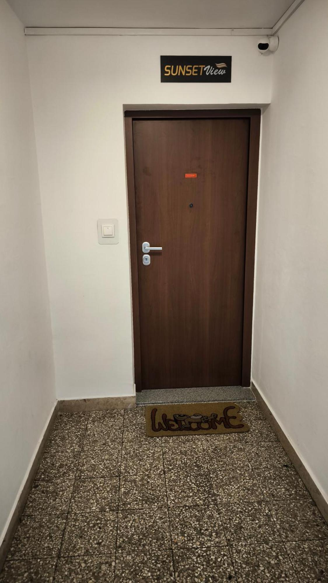 Sunsetview Apartment